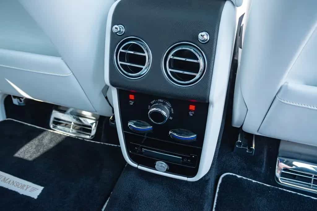 Rolls-Royce Cullinan MANSORY *FORGED CARBON*ONLY 7600 KM* 11/2019-photo-27
