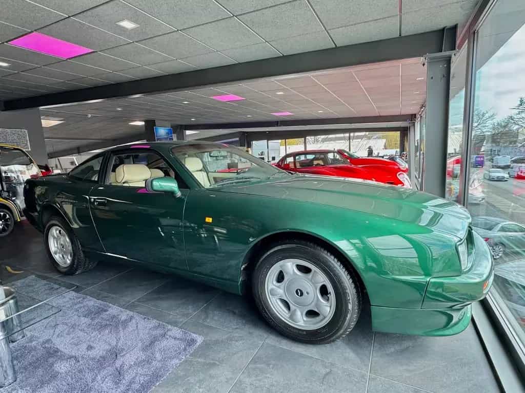 Aston Martin Virage COUPE V8*KLIMA*NUR 4600 KM*1. HAND 11/1990-photo-11