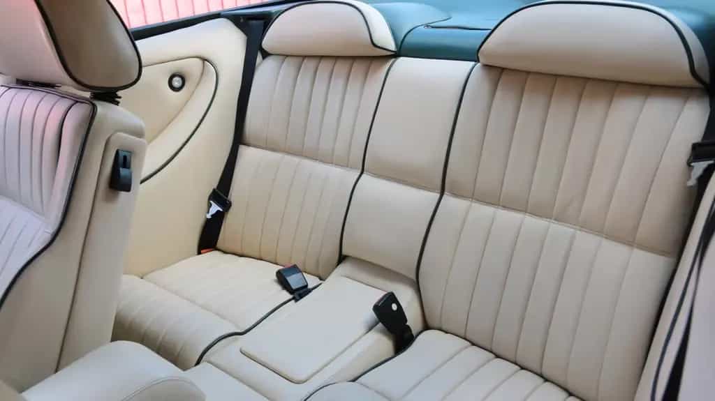 Aston Martin Virage COUPE V8*KLIMA*NUR 4600 KM*1. HAND 11/1990-photo-4