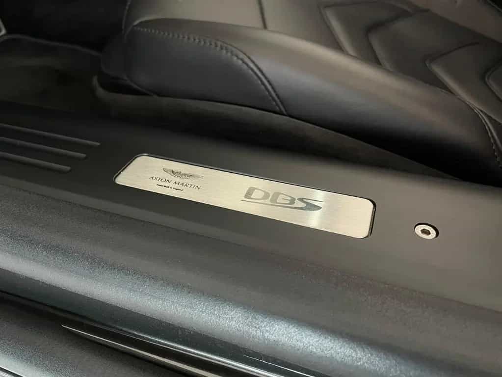 Aston Martin DBS V12 Superleggera Volante 10/2021-photo-21