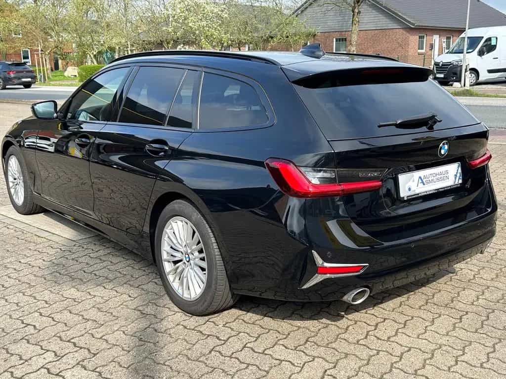 BMW 3 Series 320 Touring Luxury Line Mild Hybrid 12/2020-photo-2
