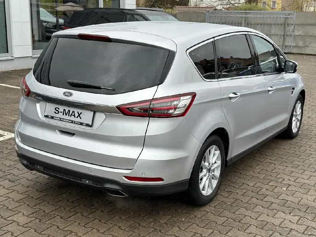 Ford S-Max Titanium*AHK*Standheizung*Bus.Pkt1*8xR.* 02/2018-photo-3