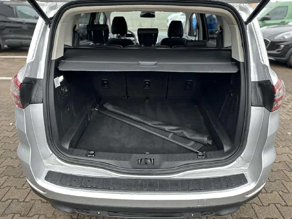 Ford S-Max Titanium*AHK*Standheizung*Bus.Pkt1*8xR.* 02/2018-photo-5