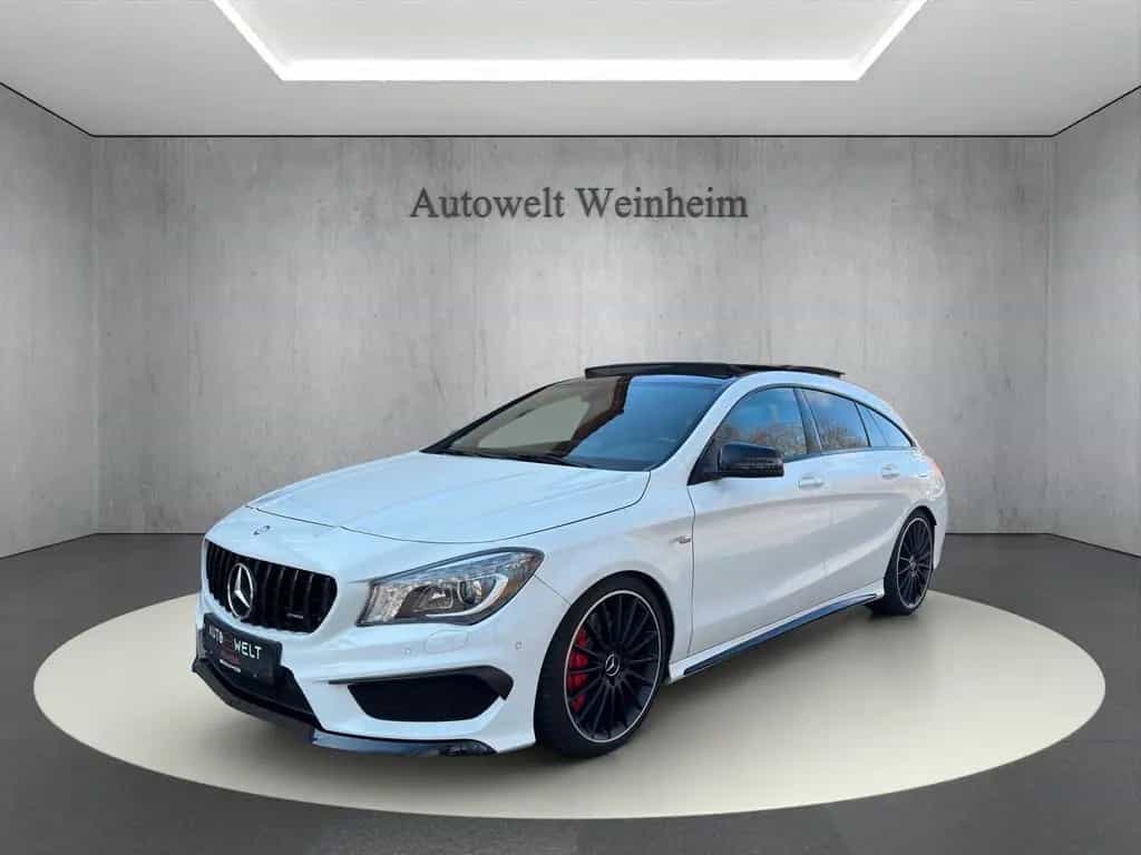 Mercedes-Benz CLA-Class 45 AMG°4-MATIC°PANO°XENON°MEMORY°KAM°82TKM° 08/2015-photo-2