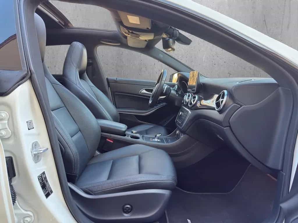 Mercedes-Benz CLA-Class 45 AMG°4-MATIC°PANO°XENON°MEMORY°KAM°82TKM° 08/2015-photo-20
