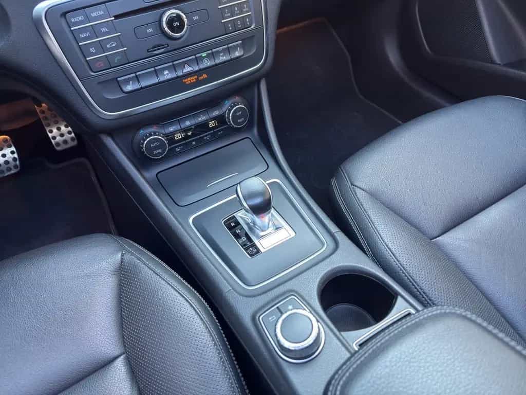 Mercedes-Benz CLA-Class 45 AMG°4-MATIC°PANO°XENON°MEMORY°KAM°82TKM° 08/2015-photo-23
