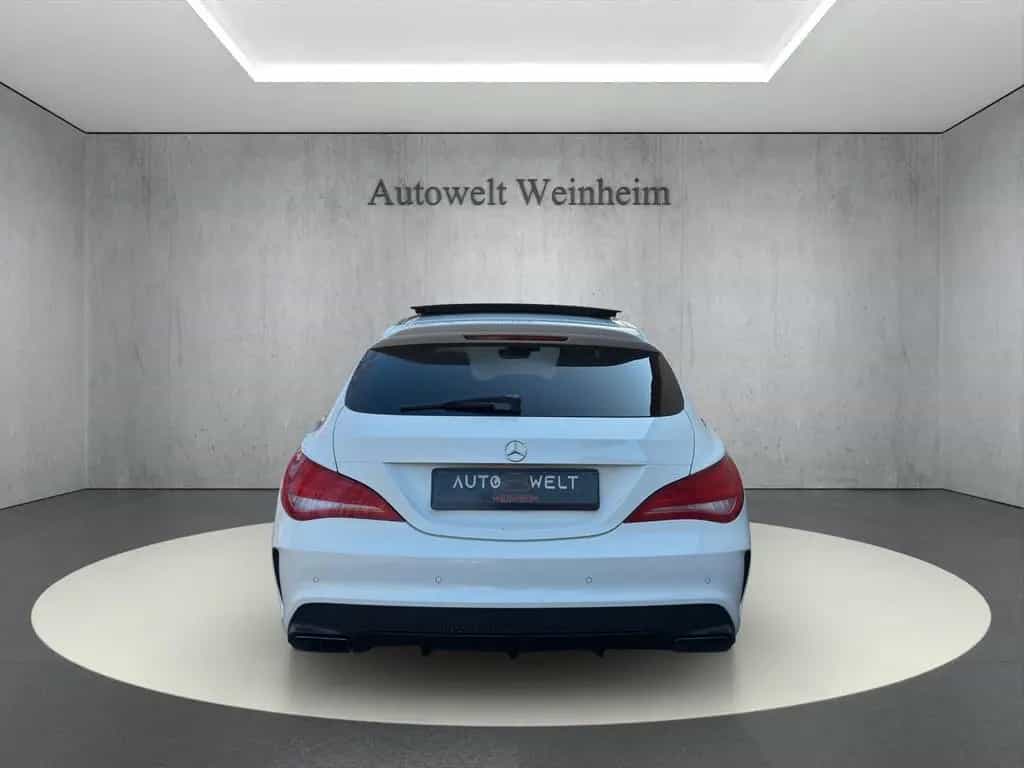Mercedes-Benz CLA-Class 45 AMG°4-MATIC°PANO°XENON°MEMORY°KAM°82TKM° 08/2015-photo-4