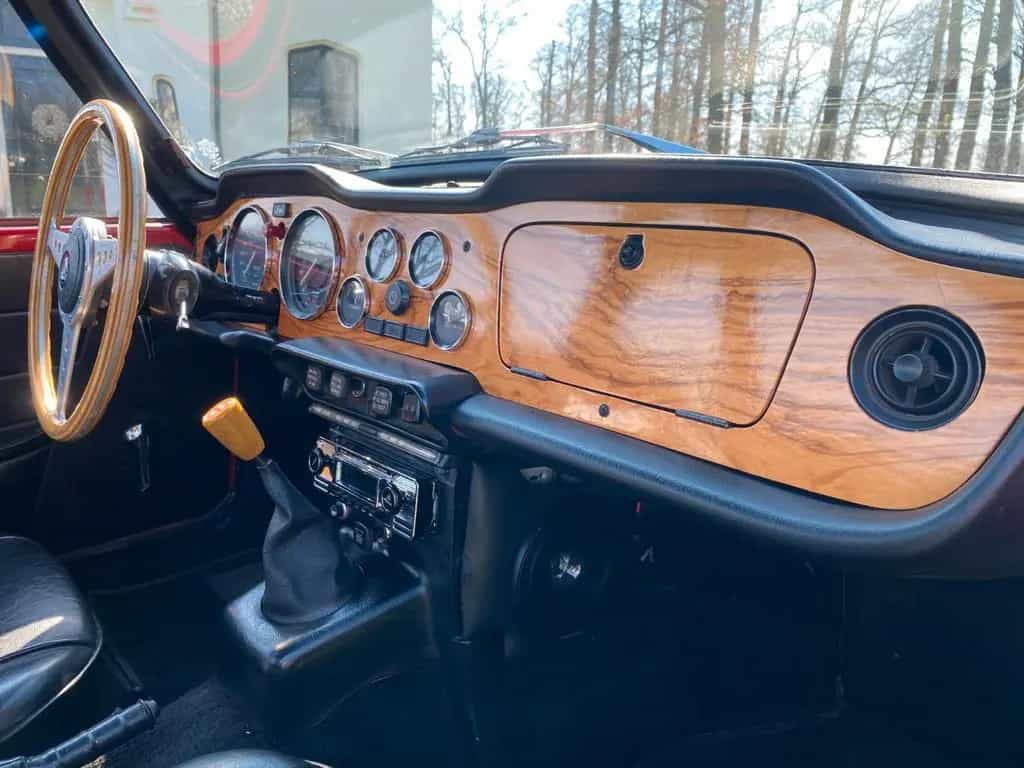 Triumph TR6 1975 01/1975-photo-10