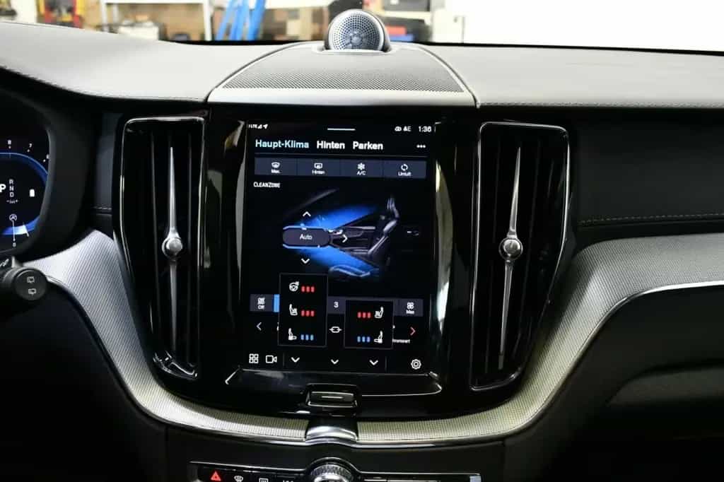 Volvo XC60 Ultim. Black AWD MASS*LÜF*B&W*HuD*360*PANO 07/2024-photo-15