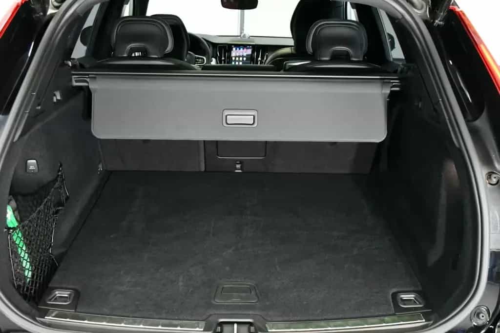 Volvo XC60 Ultim. Black AWD MASS*LÜF*B&W*HuD*360*PANO 07/2024-photo-27