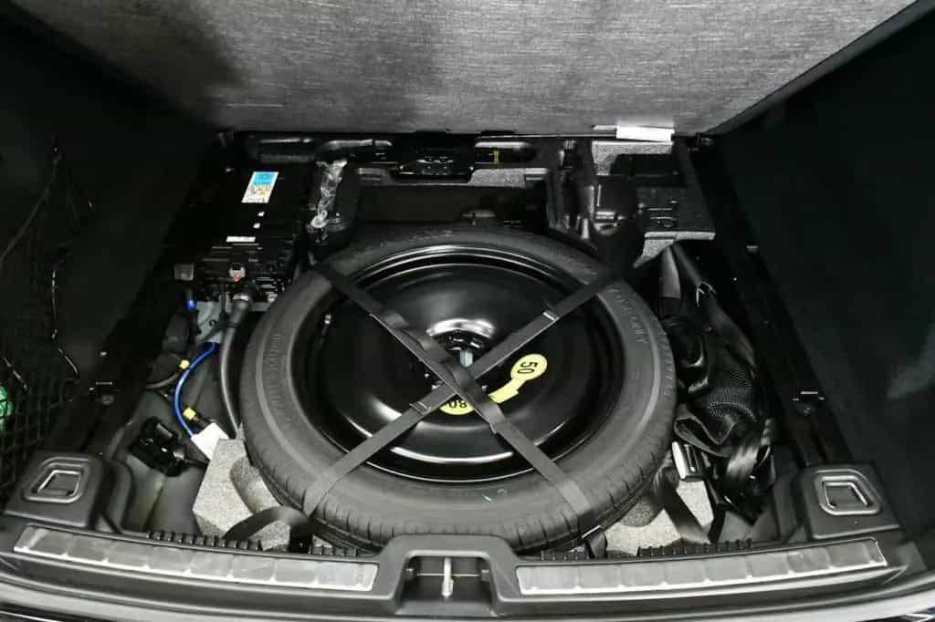 Volvo XC60 Ultim. Black AWD MASS*LÜF*B&W*HuD*360*PANO 07/2024-photo-28