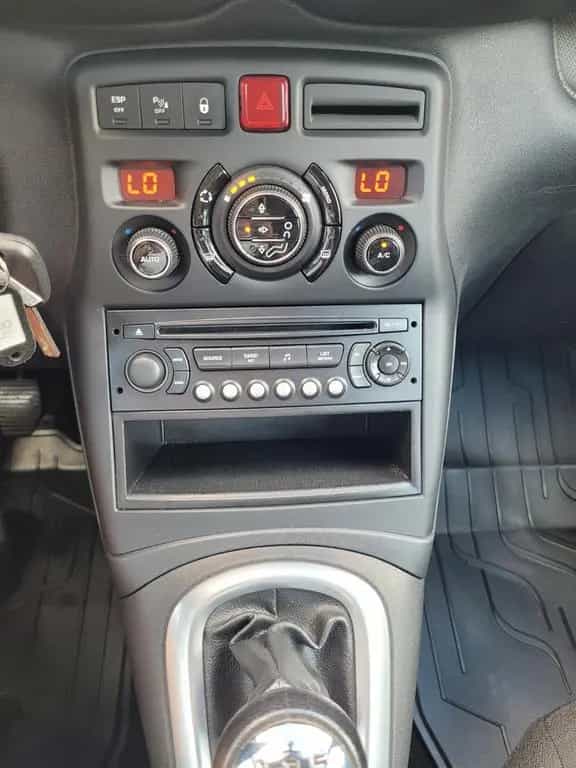 Citroën C3 Picasso Color Selection/AHK/TEMPOMAT/PDC/TOP 07/2011-photo-12