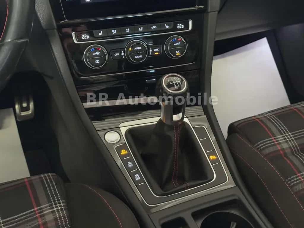 Volkswagen Golf GTI GTI Performance BMT*LED*Panorama*Keyles 02/2018-photo-12