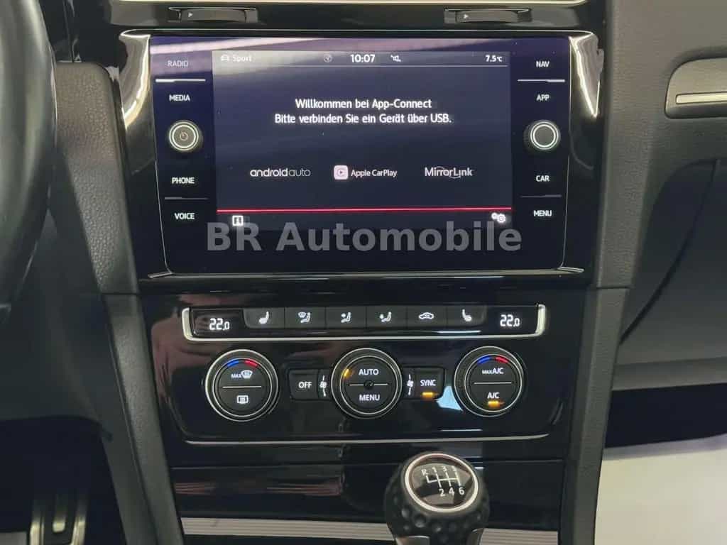 Volkswagen Golf GTI GTI Performance BMT*LED*Panorama*Keyles 02/2018-photo-17
