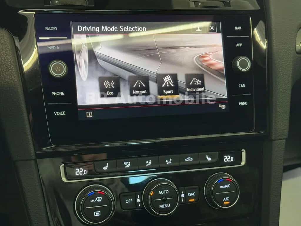 Volkswagen Golf GTI GTI Performance BMT*LED*Panorama*Keyles 02/2018-photo-18