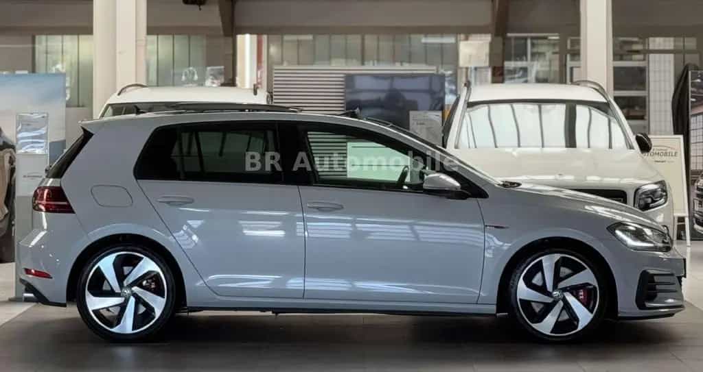 Volkswagen Golf GTI GTI Performance BMT*LED*Panorama*Keyles 02/2018-photo-8