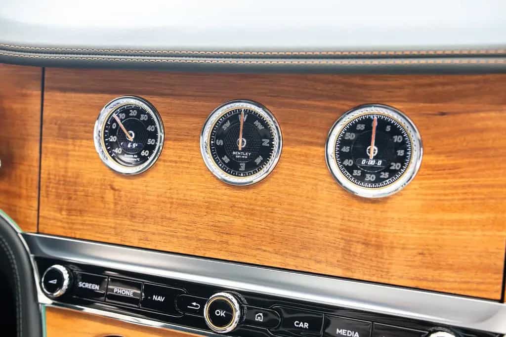 Bentley Continental GT V8 Azure - Naim, Blackline 10/2023-photo-13