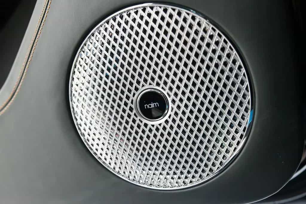 Bentley Continental GT V8 Azure - Naim, Blackline 10/2023-photo-19