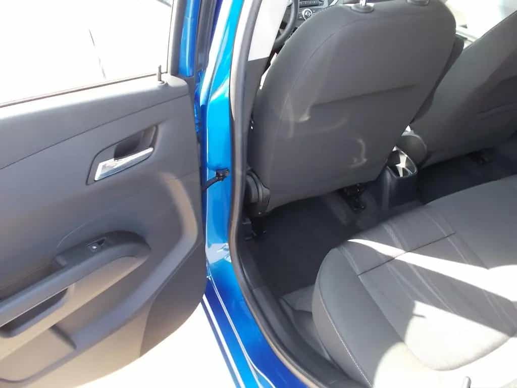 Chevrolet Aveo 1.6 LTZ, Klima, SHZ, PDC, Aluf. Allwetter 09/2012-photo-13