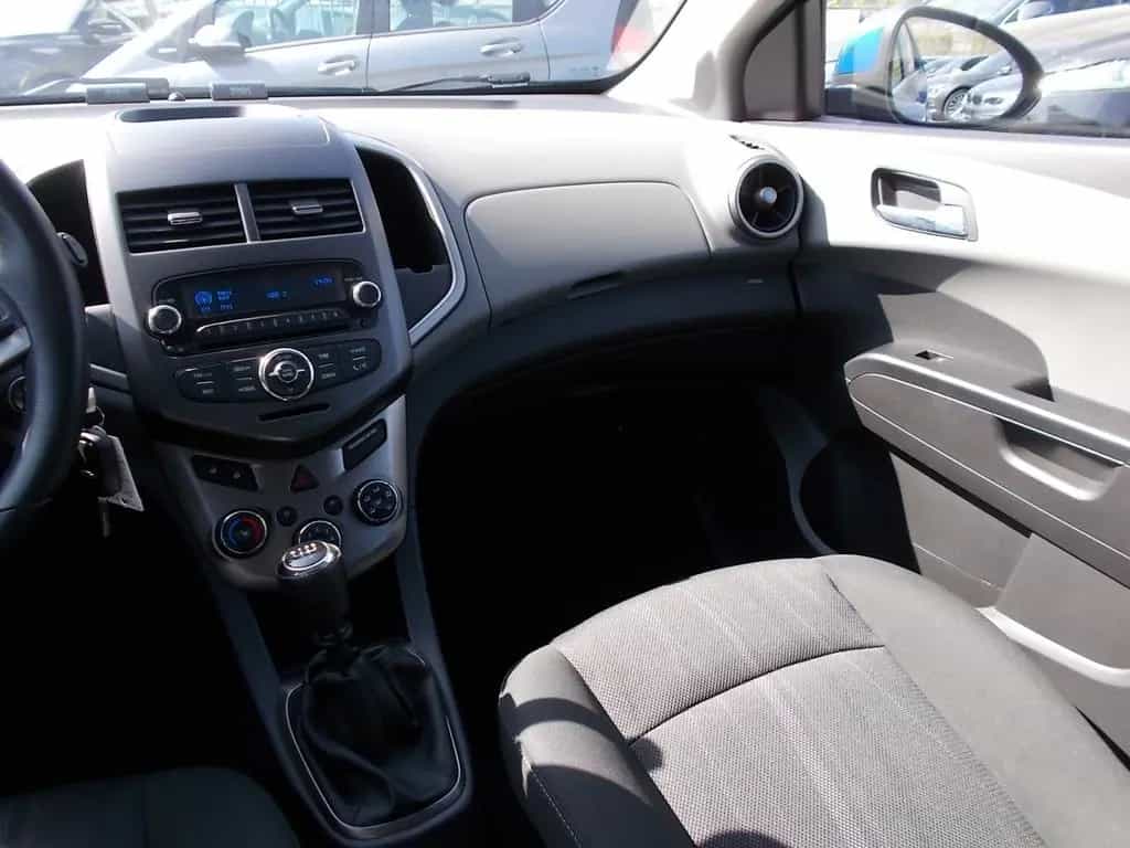 Chevrolet Aveo 1.6 LTZ, Klima, SHZ, PDC, Aluf. Allwetter 09/2012-photo-18