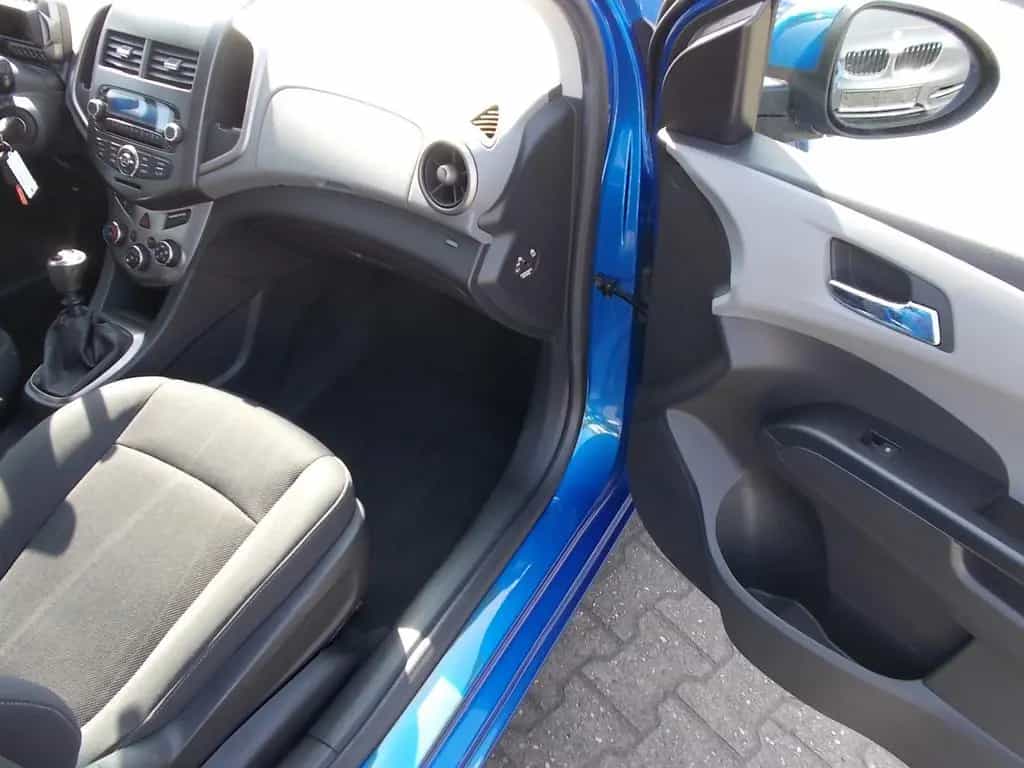 Chevrolet Aveo 1.6 LTZ, Klima, SHZ, PDC, Aluf. Allwetter 09/2012-photo-27