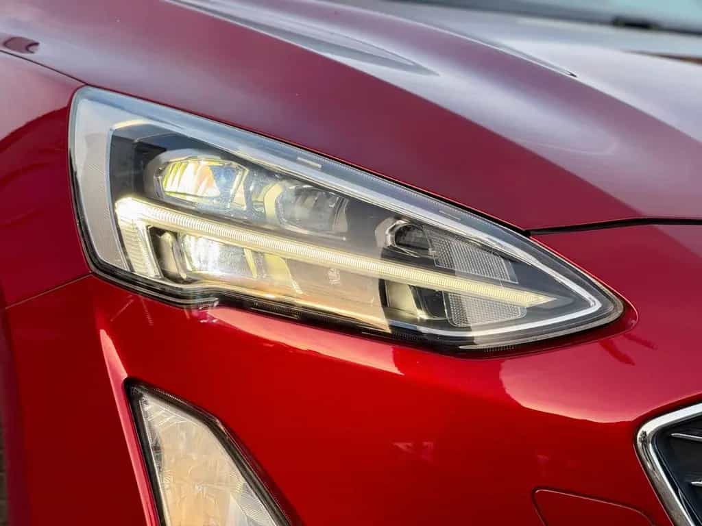 Ford Focus Turnier 1.5 EcoBoost Aut. Titanium LED|KAM 04/2019-photo-3