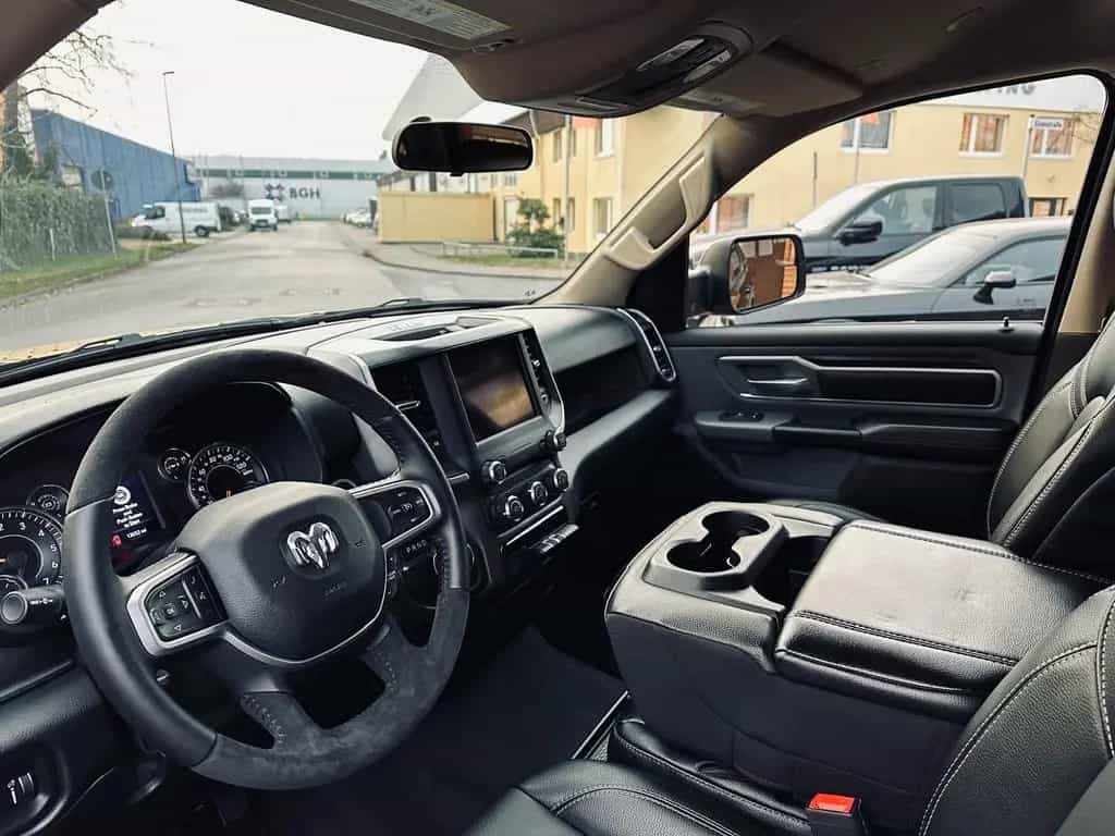 Dodge RAM LIFT*BÜGEL*OFFROAD*LED*AHK*NAVI*GARANTIE+SERVICE 12/2019-photo-34
