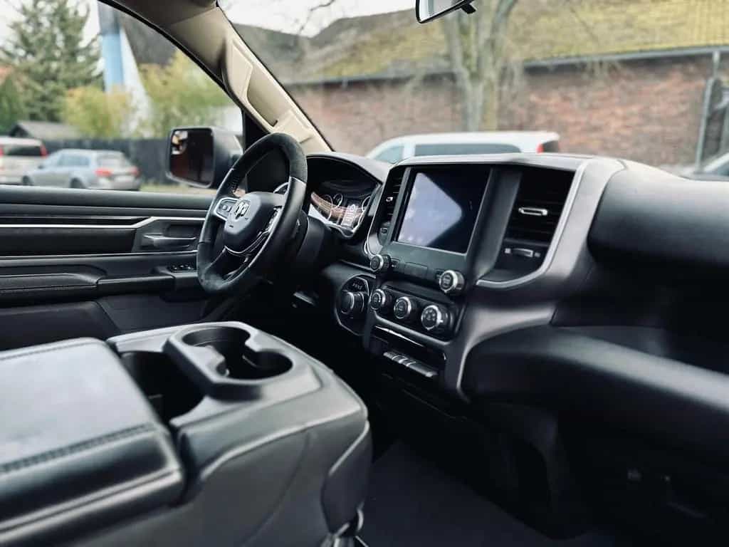 Dodge RAM LIFT*BÜGEL*OFFROAD*LED*AHK*NAVI*GARANTIE+SERVICE 12/2019-photo-47