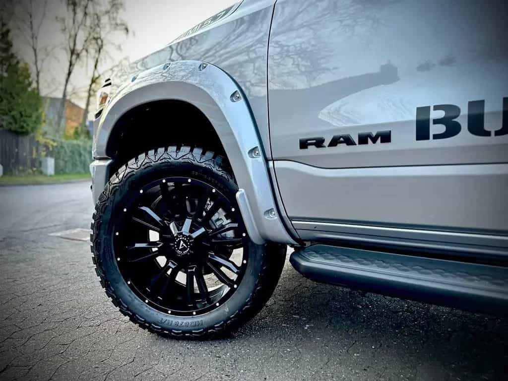 Dodge RAM BUILT TO SERVE*4X4*OFF-ROAD*BÜGEL*AHK*NAVI*SERVI 10/2021-photo-28