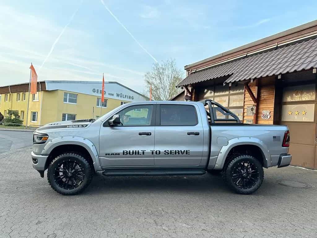 Dodge RAM BUILT TO SERVE*4X4*OFF-ROAD*BÜGEL*AHK*NAVI*SERVI 10/2021-photo-30