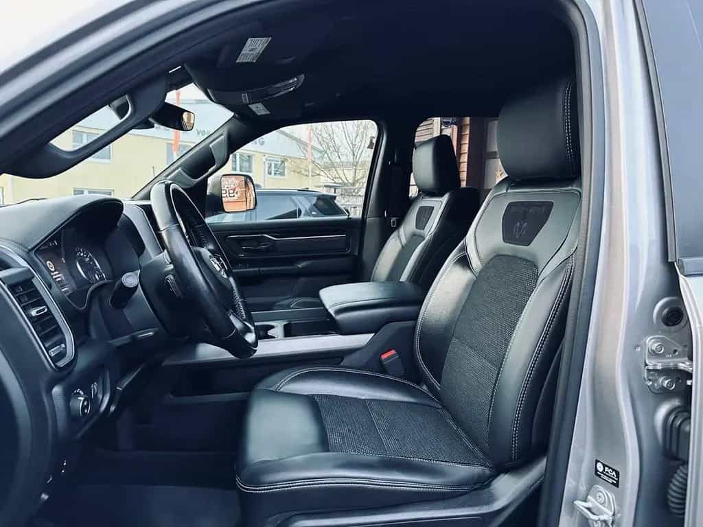 Dodge RAM BUILT TO SERVE*4X4*OFF-ROAD*BÜGEL*AHK*NAVI*SERVI 10/2021-photo-37