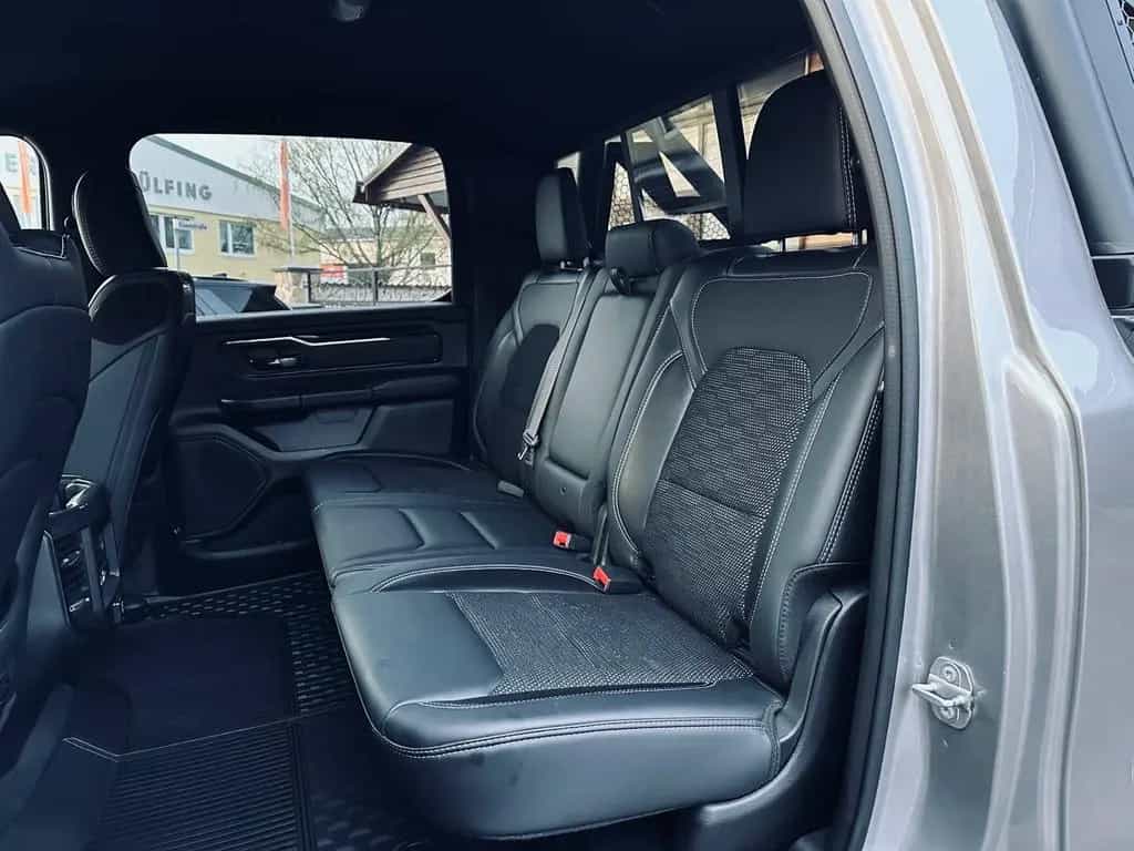Dodge RAM BUILT TO SERVE*4X4*OFF-ROAD*BÜGEL*AHK*NAVI*SERVI 10/2021-photo-39