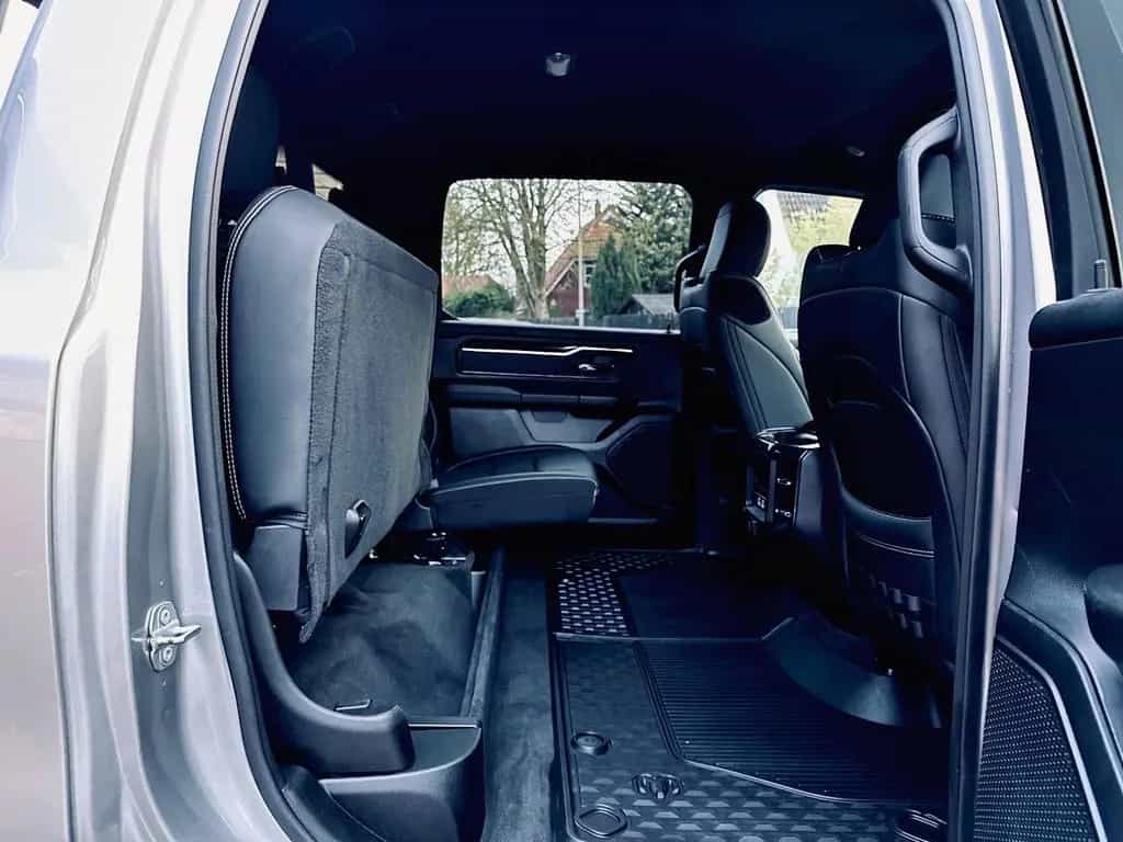 Dodge RAM BUILT TO SERVE*4X4*OFF-ROAD*BÜGEL*AHK*NAVI*SERVI 10/2021-photo-40