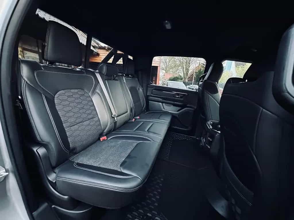 Dodge RAM BUILT TO SERVE*4X4*OFF-ROAD*BÜGEL*AHK*NAVI*SERVI 10/2021-photo-41