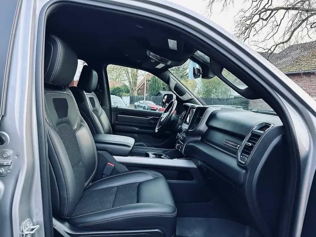 Dodge RAM BUILT TO SERVE*4X4*OFF-ROAD*BÜGEL*AHK*NAVI*SERVI 10/2021-photo-46