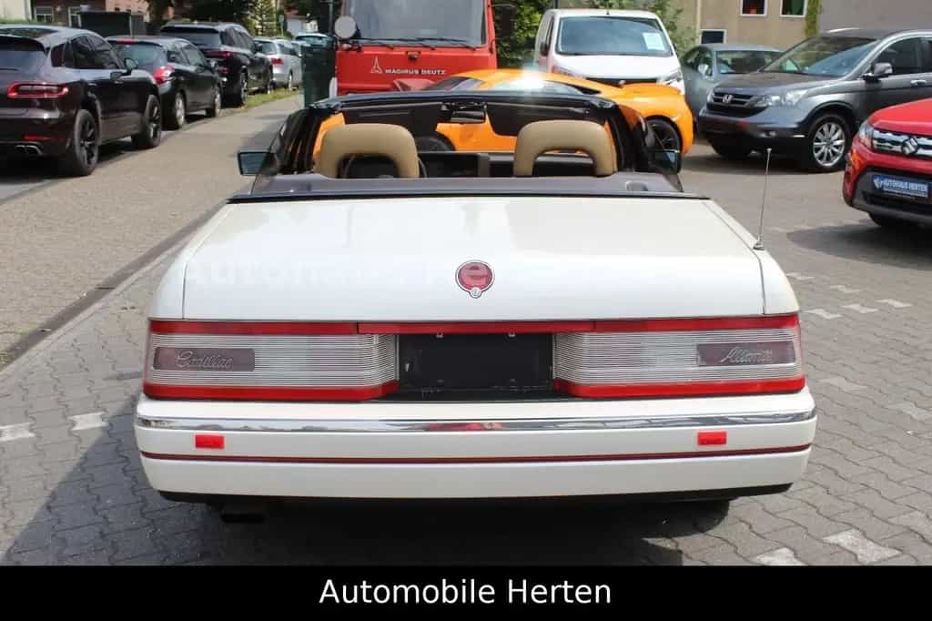 Cadillac Allante Cabrio*V8*HARDTOP*AUTOMATIK*KLIMA*LEDER* 02/1987-photo-4