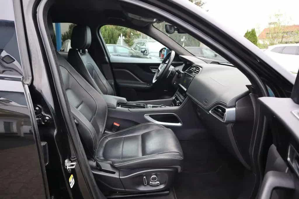 Jaguar F-Pace 30d AWD R-Sport 01/2020-photo-13