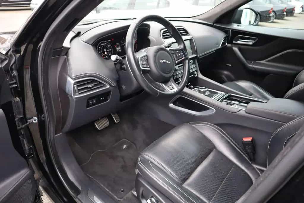 Jaguar F-Pace 30d AWD R-Sport 01/2020-photo-18