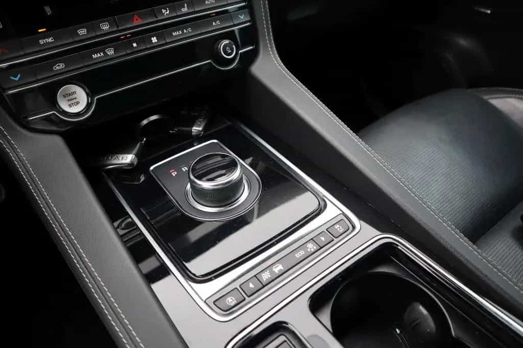 Jaguar F-Pace 30d AWD R-Sport 01/2020-photo-22