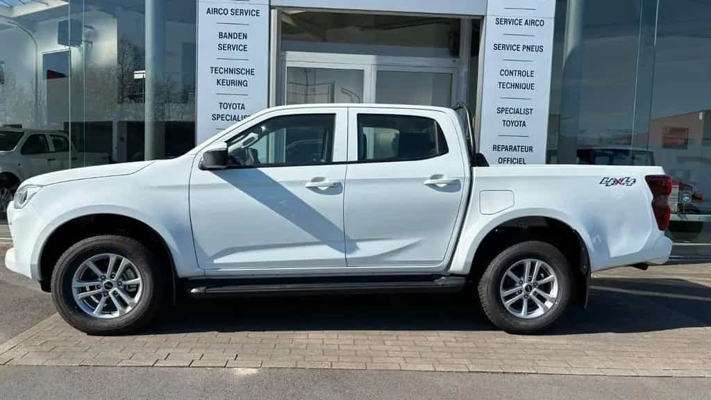 Isuzu D-Max 1.9,DSL,DC 4x4 2026 *FOR EXPORT OUT OF EU* null-photo-28