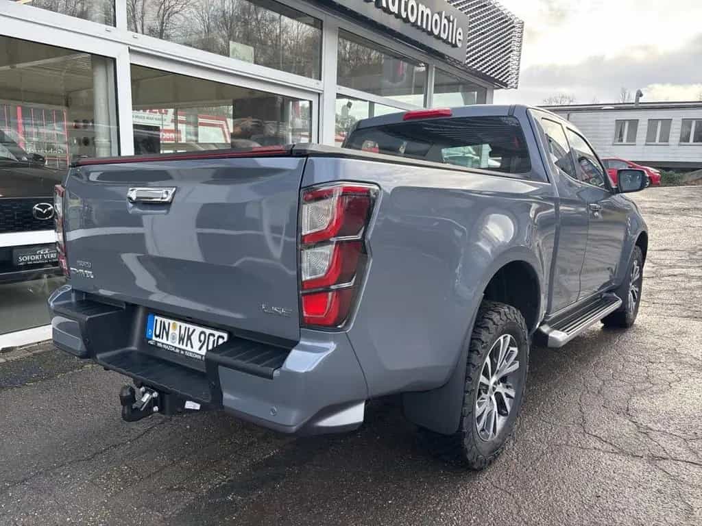 Isuzu D-Max LSE Space Cab All-Terrain 4WD 6AT AHK Roll 11/2025-photo-6