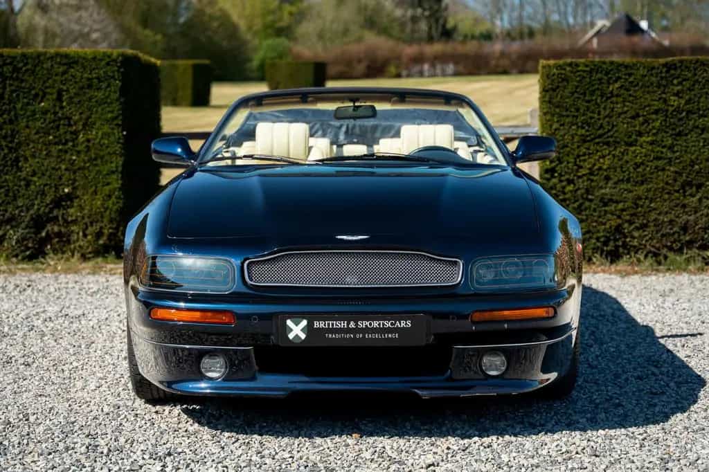 Aston Martin Other V8 Volante LWB / 1 of 63 / Last One Produced 05/2000-photo-2