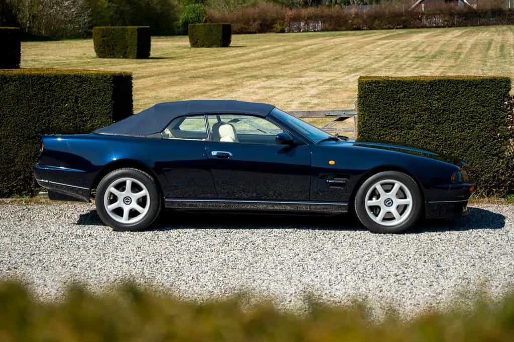 Aston Martin Other V8 Volante LWB / 1 of 63 / Last One Produced 05/2000-photo-4