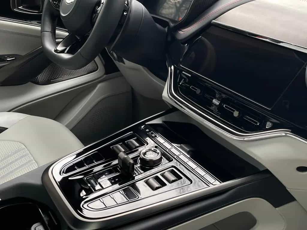 Aston Martin DBX 707 MY25 08/2024-photo-18
