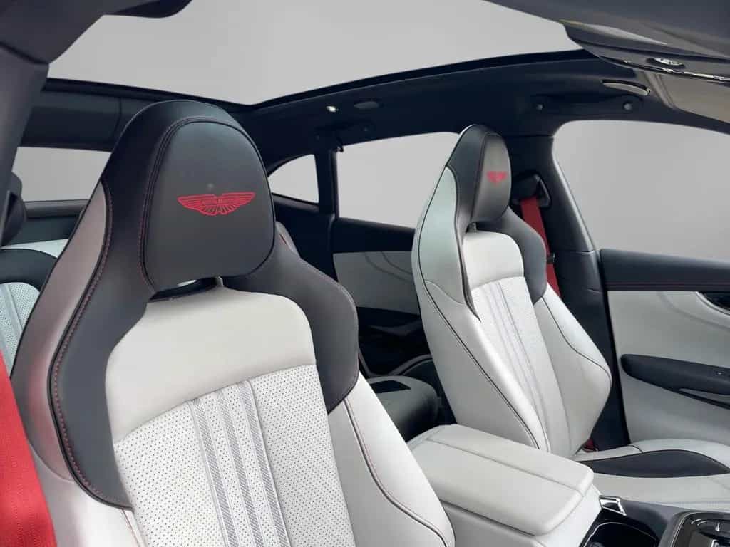 Aston Martin DBX 707 MY25 08/2024-photo-9