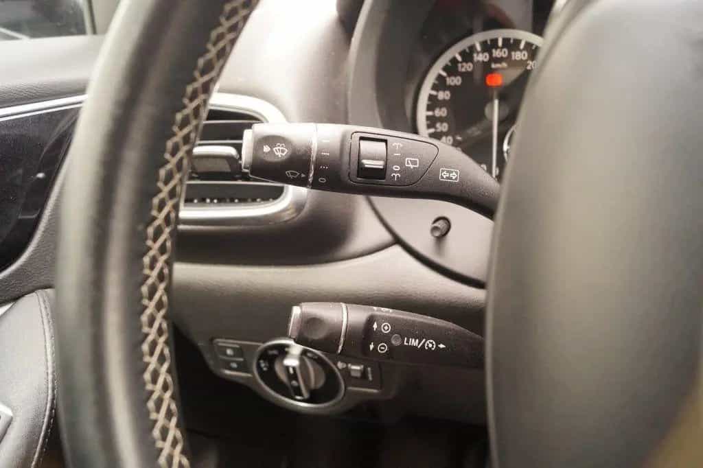 Infiniti Q30 1.5D Business Edition -NAVI-LEER-ECC-PDC-CRU 01/2019-photo-14