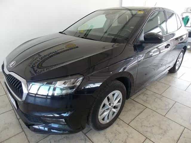 Skoda Fabia Ambition DSG +Sitzheizung +PDC 06/2022-photo-1