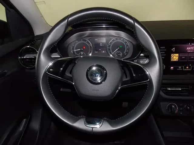 Skoda Fabia Ambition DSG +Sitzheizung +PDC 06/2022-photo-18