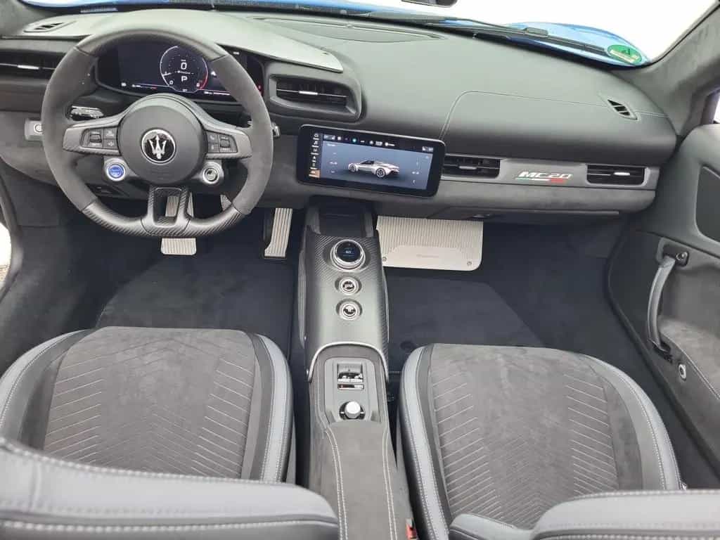 Maserati MC20 Cielo 11/2023-photo-8