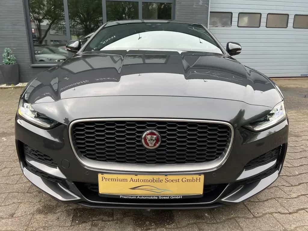 Jaguar XE P250 SE*CAMERA*VIRTUAL COCKPIT*MATRIX LED* 01/2020-photo-1